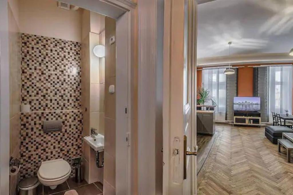 Appartement Your Worry Free Close To Parliament *